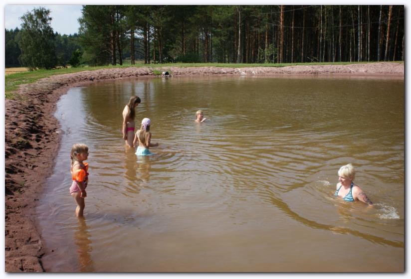 802x537 pixels (70K)